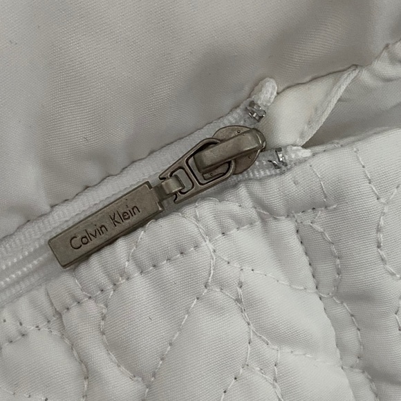 Calvin Klein White Quilted Jacket - Picture 7 of 11